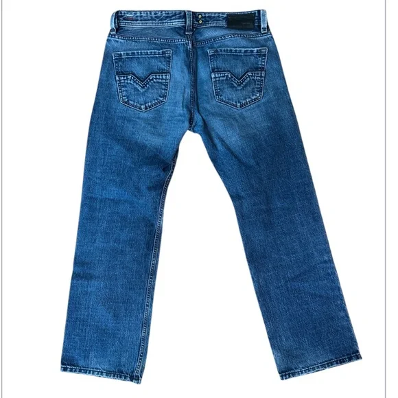 Diesel Larkee Y2K dark wash with distressing Size:32